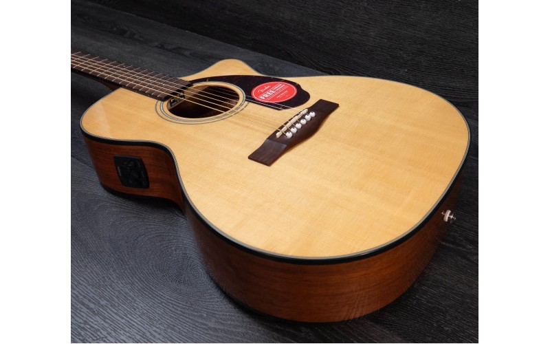 Электроакустическая гитара с кейсом FENDER CC-140SCE Concert Nat