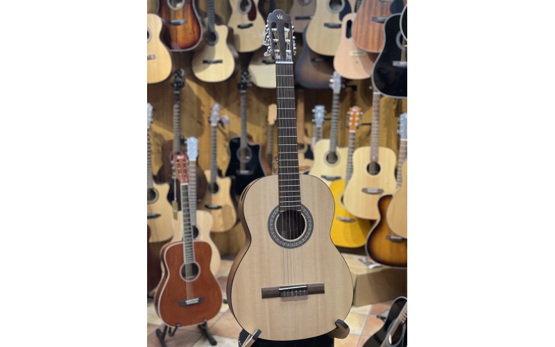 NewTone Lantana CL S N SP - Классическая гитара