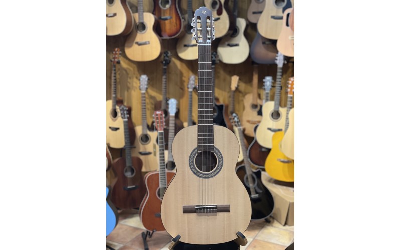 NewTone Lantana CL S N SP - Классическая гитара