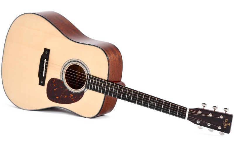 SIGMA SDM-18E - электроакустическая гитара с кейсом