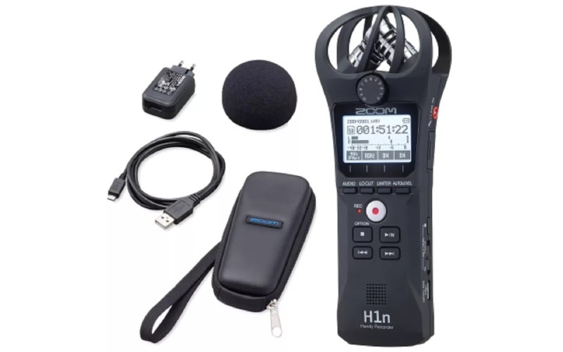 Zoom H1n-VP портативный стереорекордер со встроенными XY микрофонами 90°, плюс набор аксессуаров
