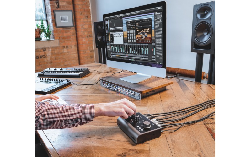 AUDIENT iD14 MKII аудио-интерфейс