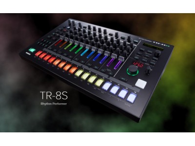 Roland TR-8S — новая драм-машина для выступлений