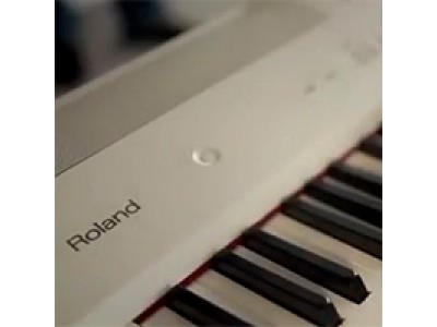 Musikmesse 2013: ROLAND представил новое цифровое пианино Roland FP-50