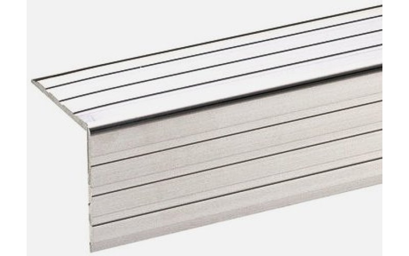 ADAM HALL 6105 - профиль угловой алюминиевый 30х30 мм, длина 4 м (цена за 1 м)