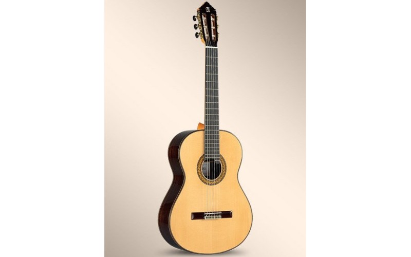 ALHAMBRA 11P - испанская классическая гитара