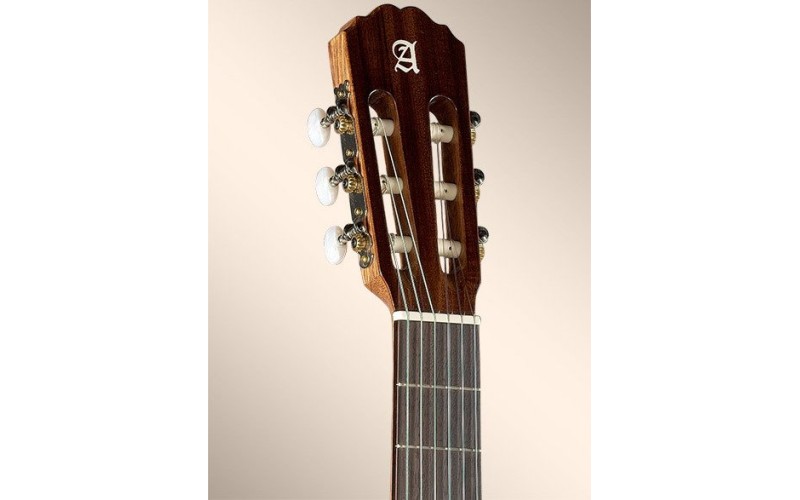 ALHAMBRA 2C - испанская классическая гитара