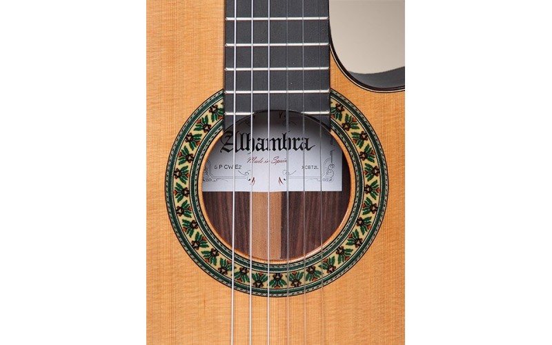 ALHAMBRA 5P CW E2 - испанская классическая гитара с подключением