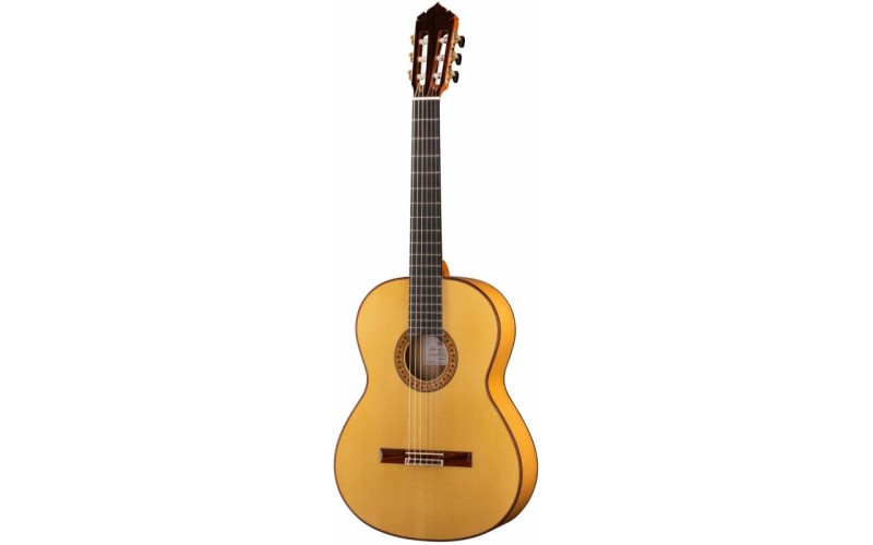 Alhambra Mengual & Margarit Flamenca Классическая гитара в кейсе