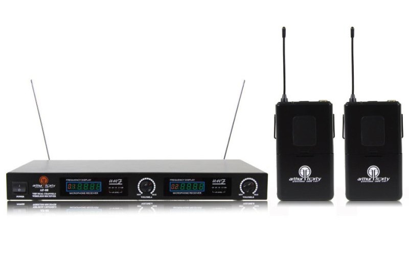 ARTHUR FORTY AF-88B - петличная радиосистема (VHF)