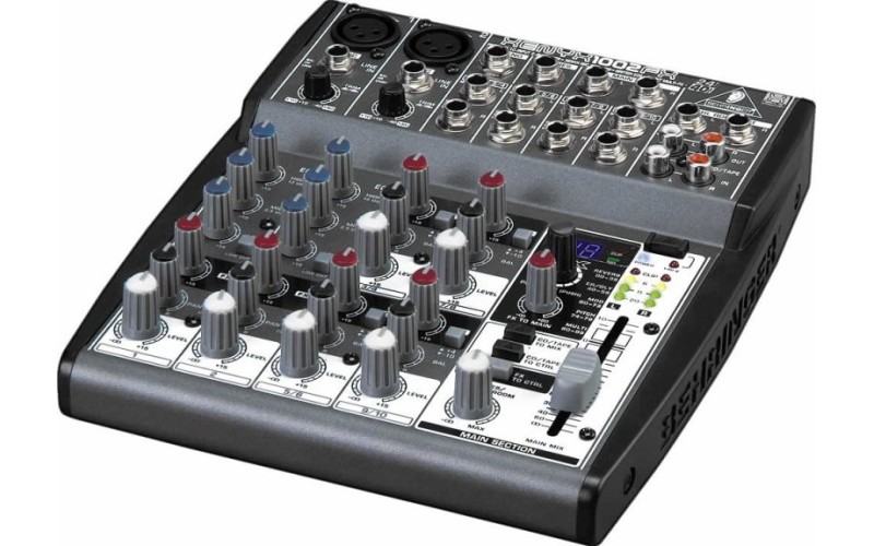 BEHRINGER 1002FX - малошумящий микшерный пульт