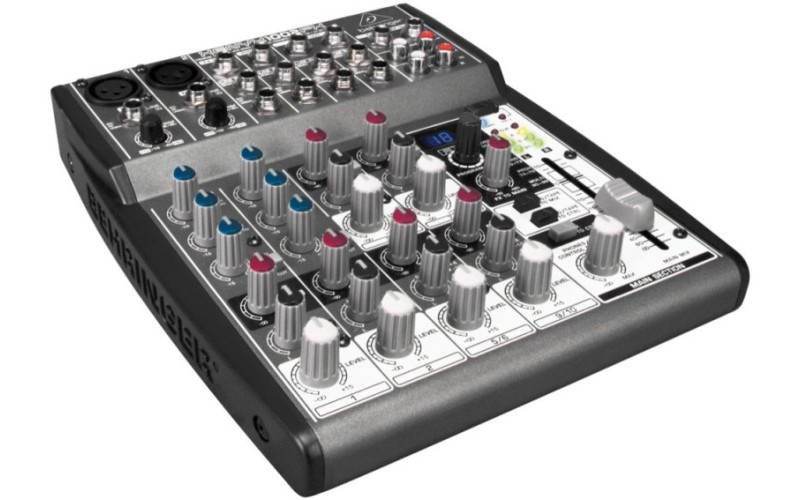BEHRINGER 1002FX - малошумящий микшерный пульт