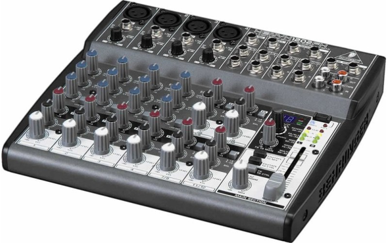 BEHRINGER 1202FX - малошумящий микшерный пульт
