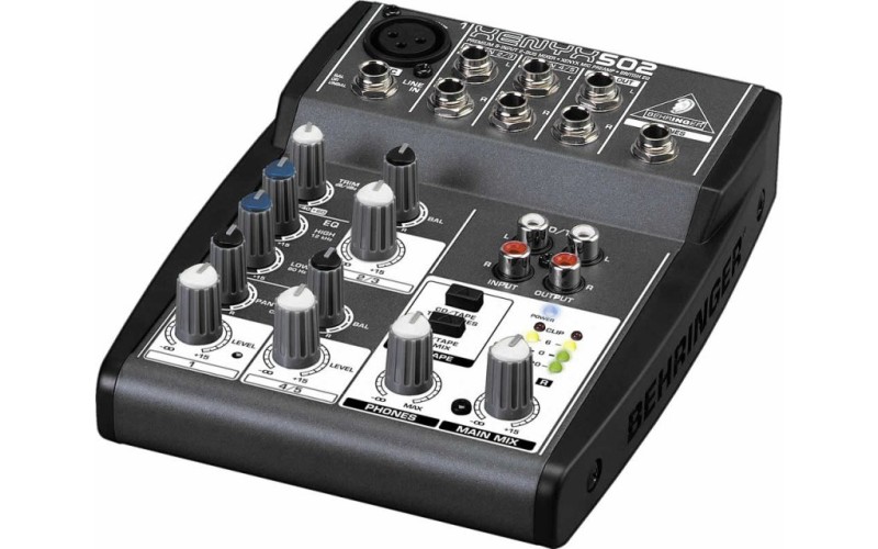 BEHRINGER 502 - малошумящий микшерный пульт