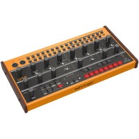 BEHRINGER CRAVE - аналоговый полумодульный синтезатор