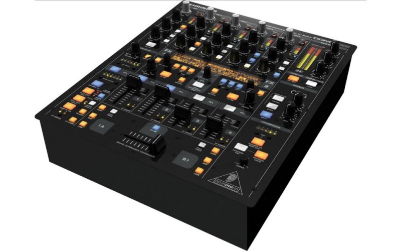 BEHRINGER DDM4000 - цифровой DJ микшерный пульт с сэмплером