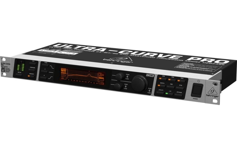 BEHRINGER DEQ2496 - процессор комплексной обработки для звукоусиления и мастеринга