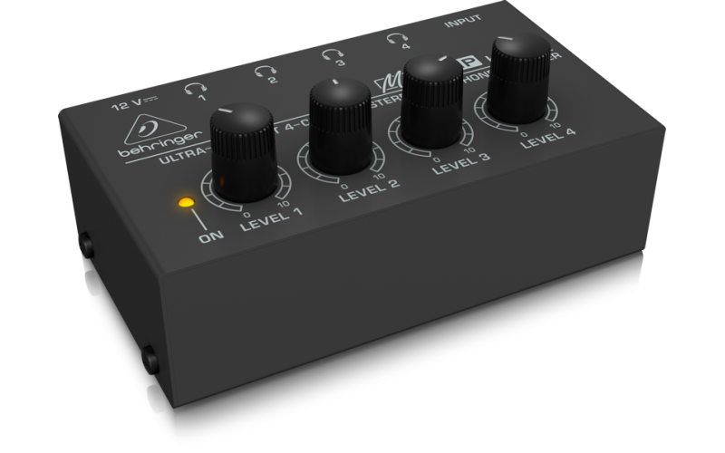 BEHRINGER HA400 - компактный 4-канальный усилитель для наушников