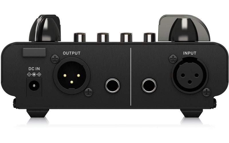 BEHRINGER MIC300 - ламповый предусилитель, лампа 12AX7, Pad, встроенный лимитер /+48В