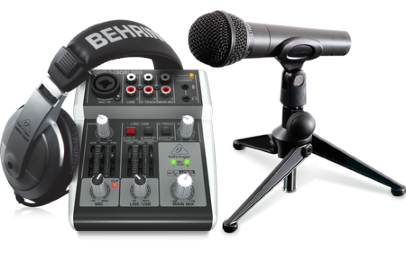 BEHRINGER PODCASTUDIO 2 USB - комплект для домашней звукозаписи и подкастинга.