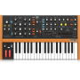 BEHRINGER POLY D - аналоговый 4-х голосный полифонический синтезатор