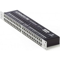BEHRINGER PX3000 - многофункциональная коммутационная панель