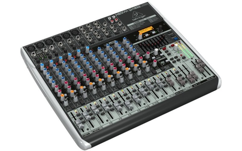 BEHRINGER QX1832USB - микшерный пульт