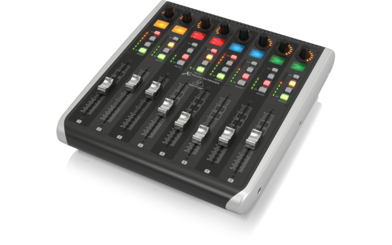 Behringer X-TOUCH EXTENDER - компактный DAW-контроллер
