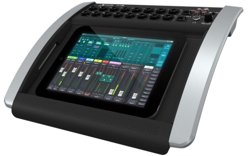 Behringer X18 - портативный цифровой микшер