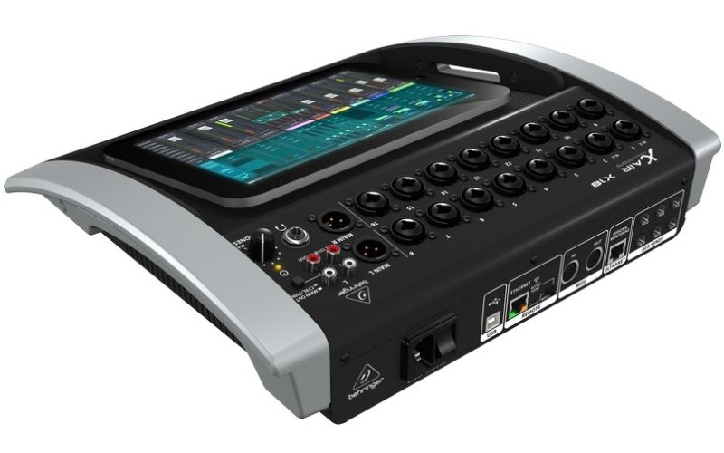 Behringer X18 - портативный цифровой микшер