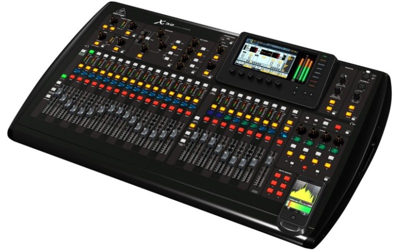 BEHRINGER X32 - цифровой программируемый микшерный пульт