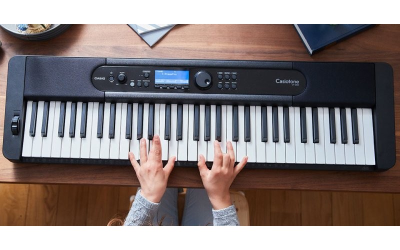 CASIO CT-S400 Синтезатор, 61кл. фортепьянного типа с чувствительностью к касанию