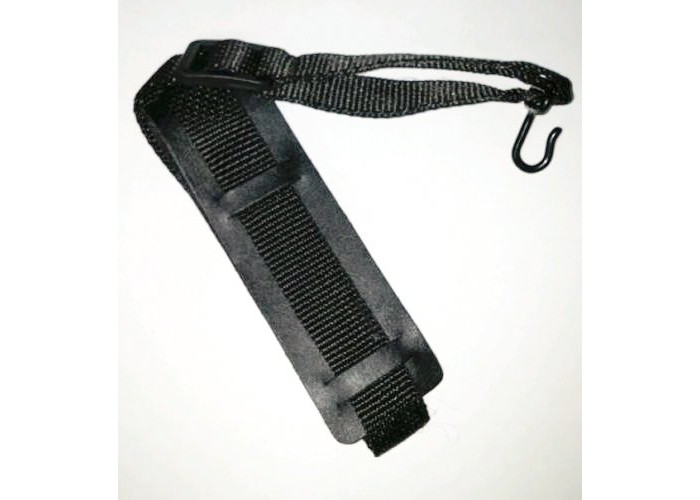 Conn-Selmer 568B Ремень для саксофона баритон