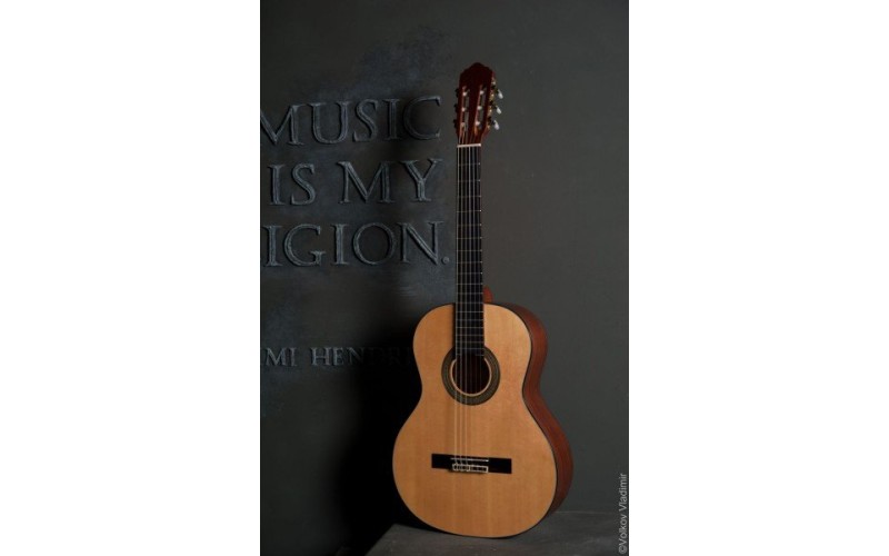 FLIGHT C-250 NA - классическая гитара