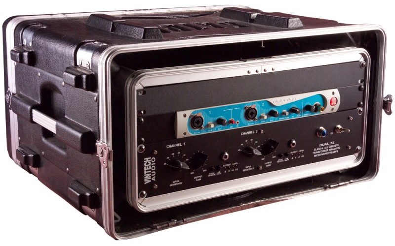 GATOR G-SHOCK-4L - рэковый кейс с антиударной подвеской, 4U, пластик, вес 9,51кг