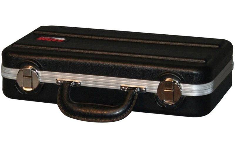 GATOR GM-6-PE- пластиковый кейс для шести ручных микрофонов, вес 1,81кг