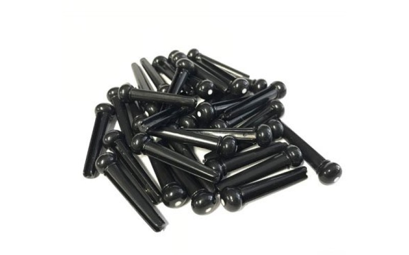 GP-01B Зажим для струн (колышки), материал - пластик, цвет - чёрный. В комплекте 6шт.