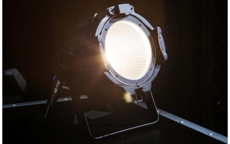 Involight COBPAR100W - светодиодный прожектор (чёрн), 100 Вт белый 3200 К (COB)