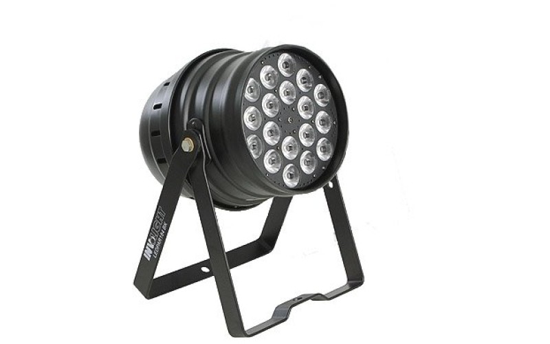 Involight LEDPAR184/BK - cветодиодный RGBW прожектор, мультичип: 18 шт. 8 Вт (4х2 Вт RGBW), DMX