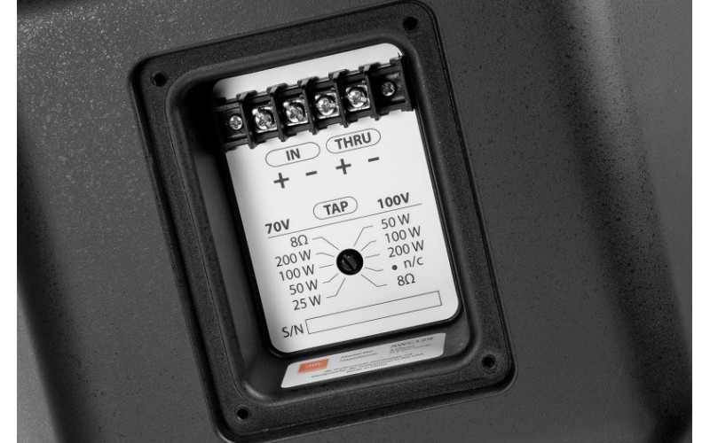 JBL AWC82 - коаксиальная 2-х полос. всепогодная АС IP56, ABS корпус,  НЧ 8