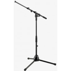 K&M 25500-300-55 Низкая микрофонная стойка-журавль для бас-бочки