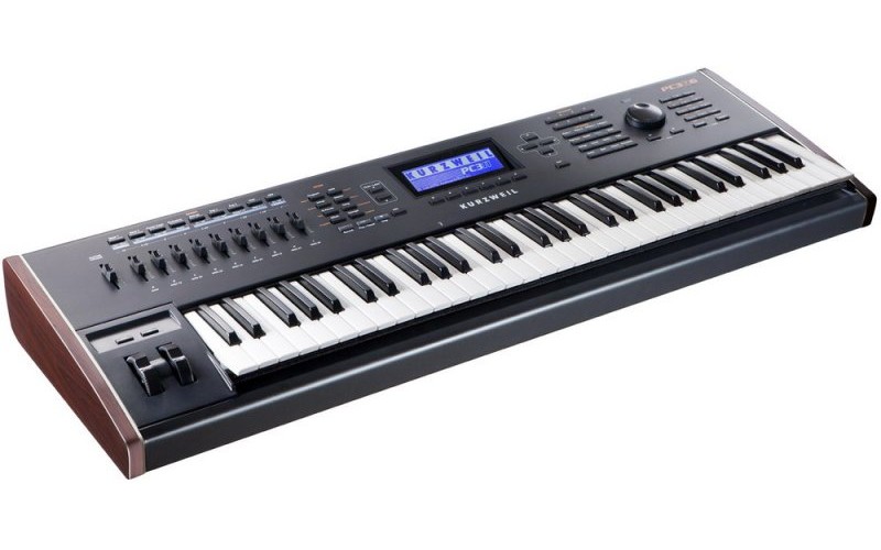 KURZWEIL PC3A6 - синтезатор, 61кл