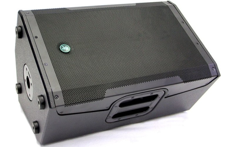 MACKIE SRM550 - активная 2-полосная акустическая система