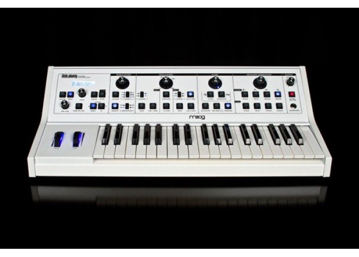 Moog Little Phatty Stage II White аналоговый синтезатор, 37кл