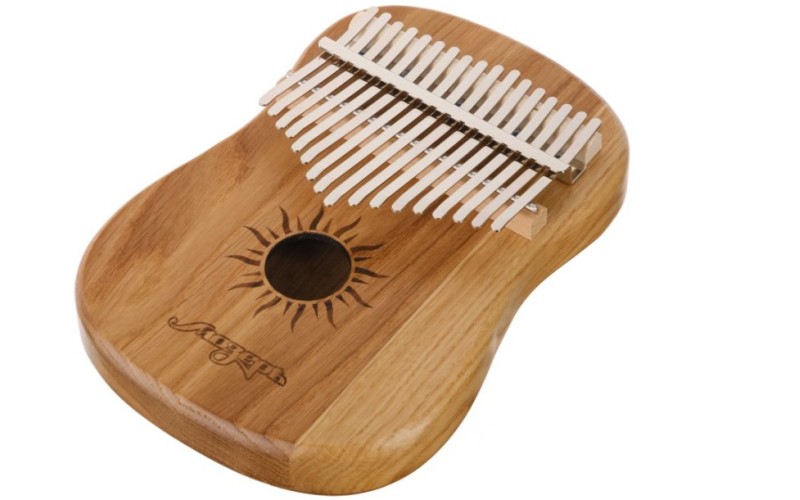 Мозеръ KMT-3 Требл Guitar Калимба резонаторная, 17 язычков, дуб