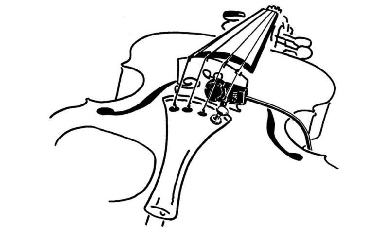 AKG C411L микрофон для струнных инструментов