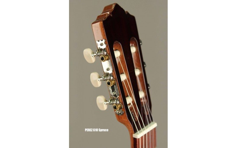 PEREZ 610 Spruce - классическая гитара