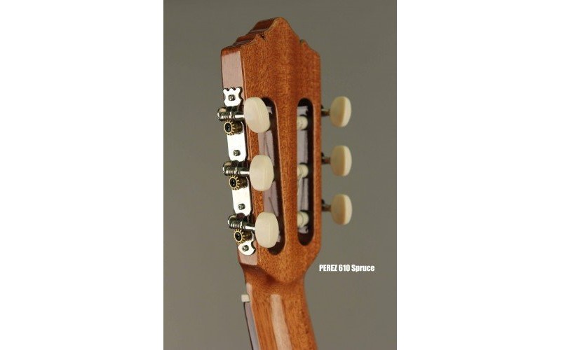 PEREZ 610 Spruce - классическая гитара