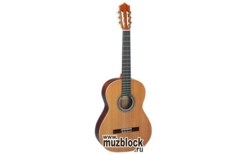 PEREZ 620 Cedar - классическая гитара