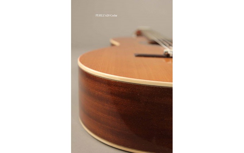 PEREZ 620 Cedar - классическая гитара